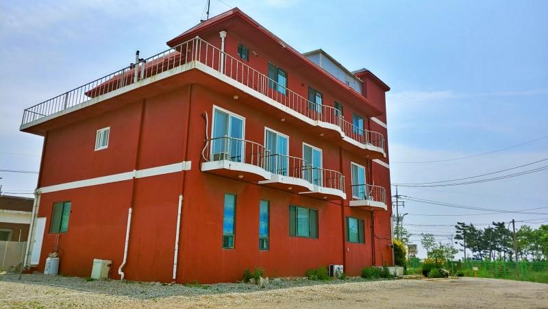 Others 2, Hwaseong Mudflat Pension, Hwaseong