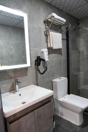 Bathroom 3