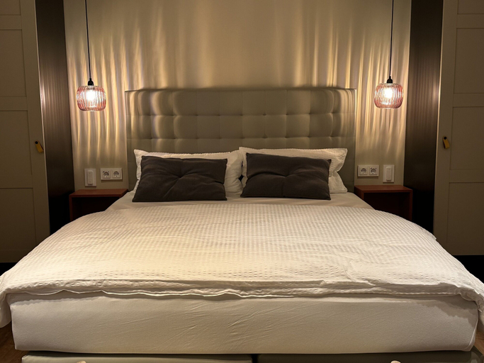 Bedroom 4, FIDSCHIS Apartment + Hotel, Esslingen