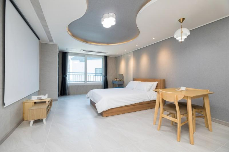 Bedroom 4, Samcheok Jangho Top Pension, Samcheok