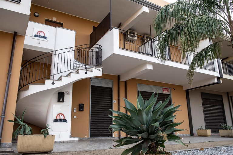 Others 5, B&B Caravello, Messina