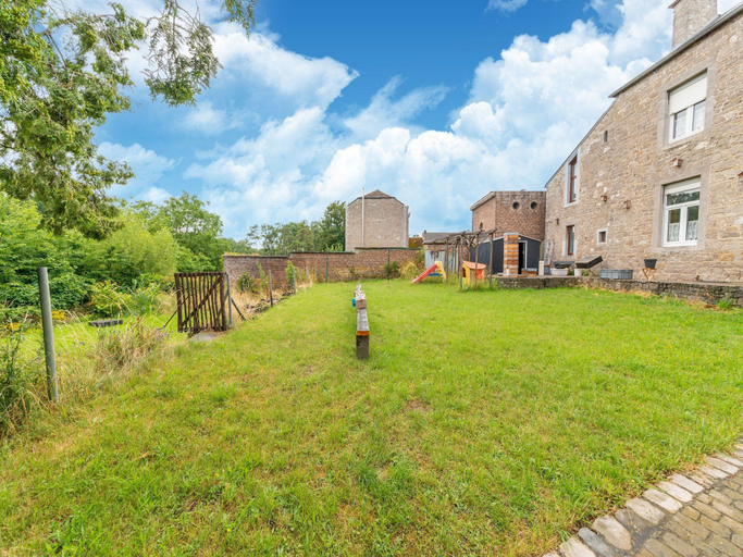 Garden 2, Charming Holiday Home in Clavier With Garden, Liège