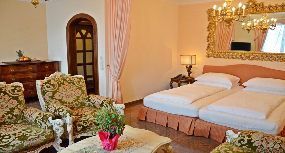 Bedroom 21