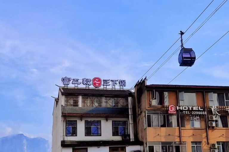 Exterior & Views 2, Violet Theme Inn (Zhangjiajie Tianmenshan Cableway Branch), Zhangjiajie