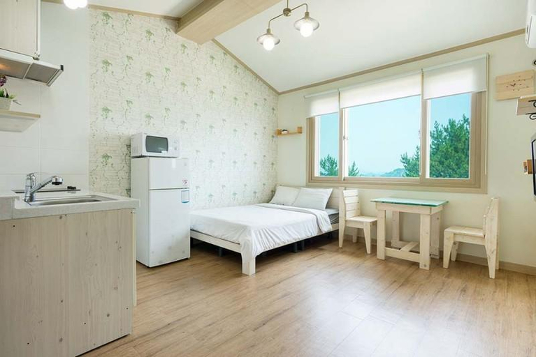 Bedroom 4, Namhae Cypress Tree Pension, Namhae