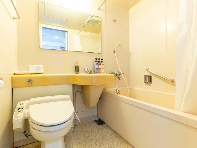 Bathroom 5, Hotel New Century, Okinawa