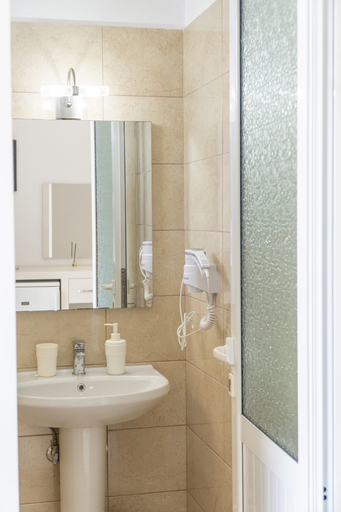 Bathroom 4, Koks’ Guesthouse, Vlorës