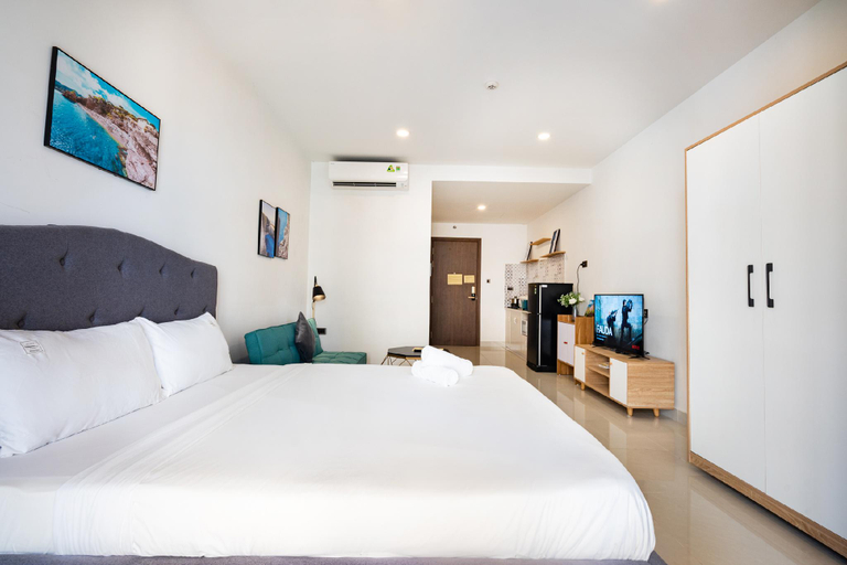 Bedroom 3, The Saigon Royal stunning one bedroom, District 4