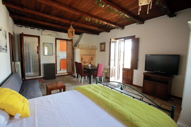 Bedroom 3, Palazzo Sambiasi, Lecce