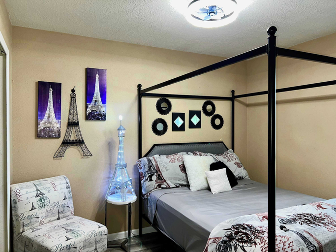 Bedroom 3, Katy Hideaway Charming 3 Bdr!, Houston