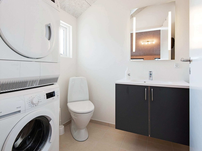 Bathroom 3, 4 Star Holiday Home in Glesborg, Norddjurs