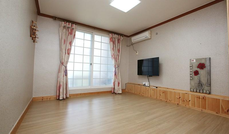 Others 5, Taean Mallipo Wave Sound Pension, Taean