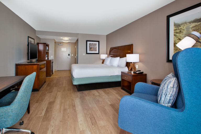Bedroom 3, Hilton Garden Inn Virginia Beach Oceanfront, Virginia Beach
