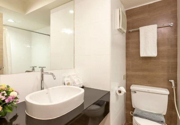 Bathroom 20