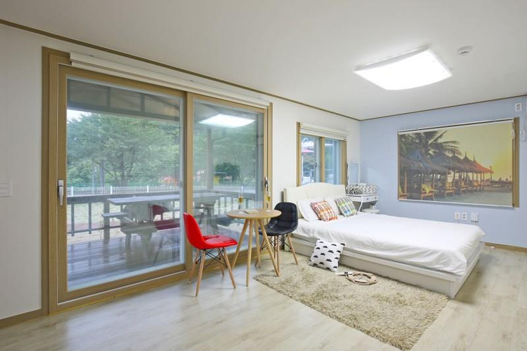 Bedroom 5, Seongju Seastar Pension, Gimcheon