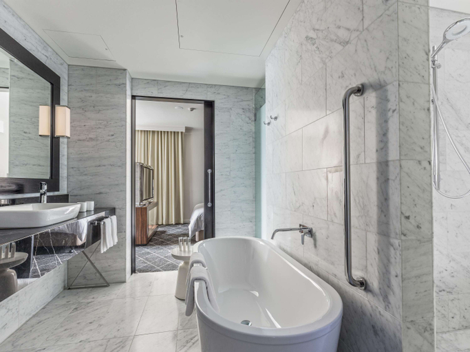 Bathroom 20