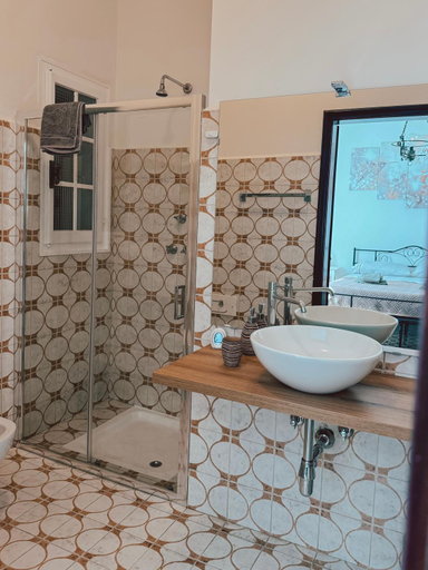 Bathroom 2, D'Aiano Guest House B&B, Bologna