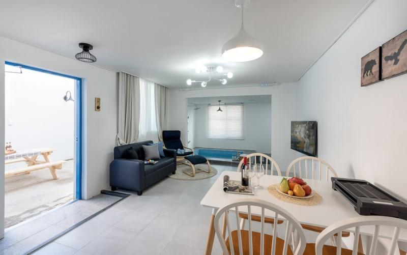 Others 5, Cheongju Blue Story Pension, Goesan