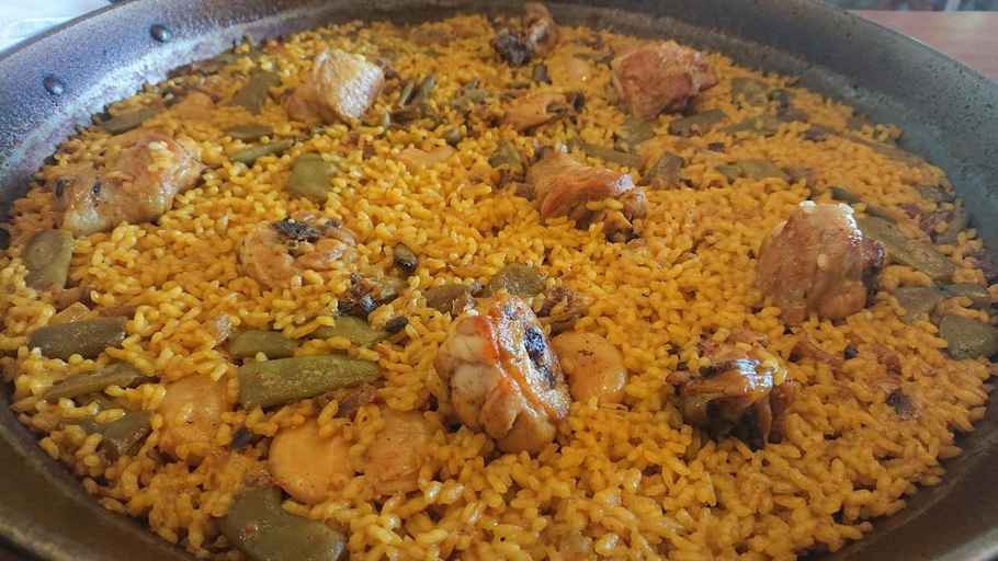 Food & Drinks 4, Hostal Mi Campana, Alicante
