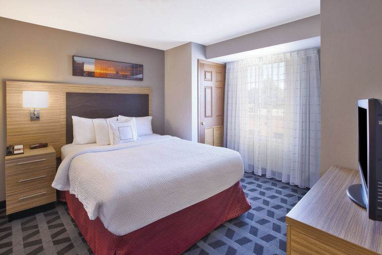 Bedroom 2, TownePlace Suites Marriott Minneapolis St Paul AirportEagan, Dakota