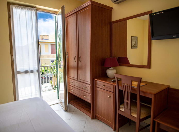 Bedroom 9