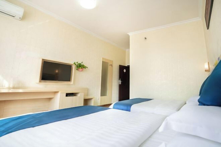 Bedroom 3, Hezhou Xintai Hotel, Hezhou