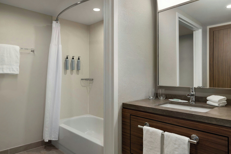 Bathroom 4, Courtyard by Marriott Richmond Chester, Chesterfield