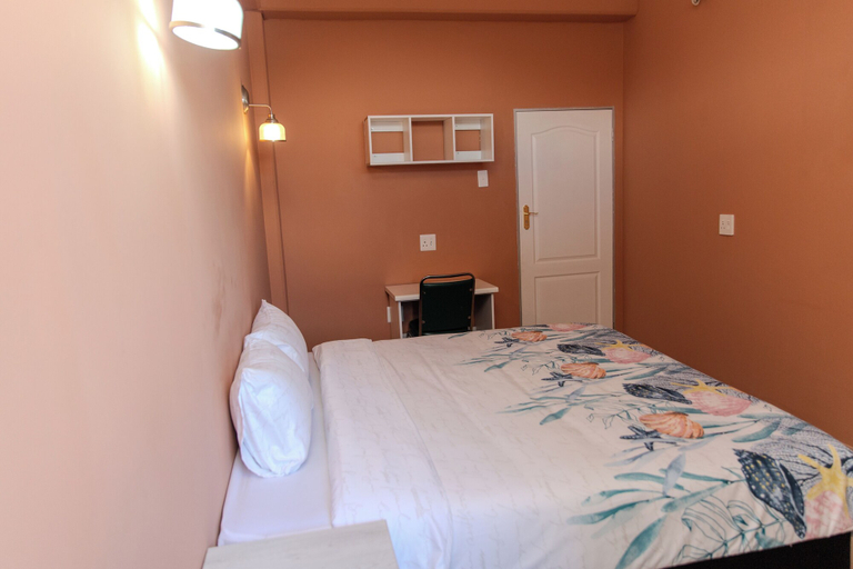 Bedroom 3, Glenada Hotel, City of Johannesburg