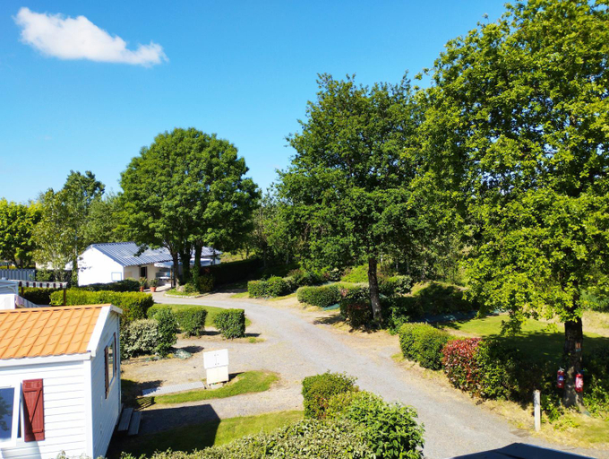 Others 5, CAMPING LES EMBRUNS 3*, Morbihan