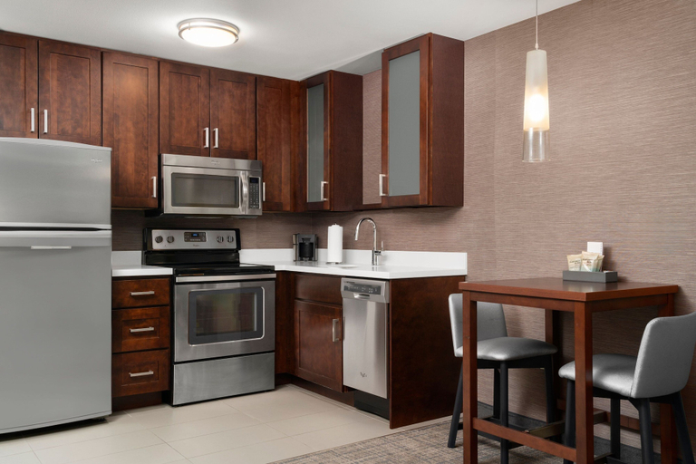 Dining Room 10