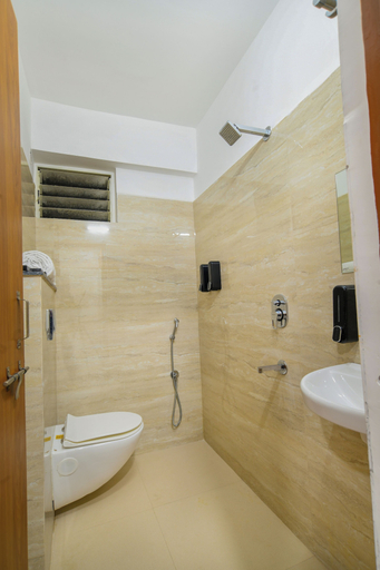 Bathroom 4, Aceotel Inn Vijay Nagar, Indore