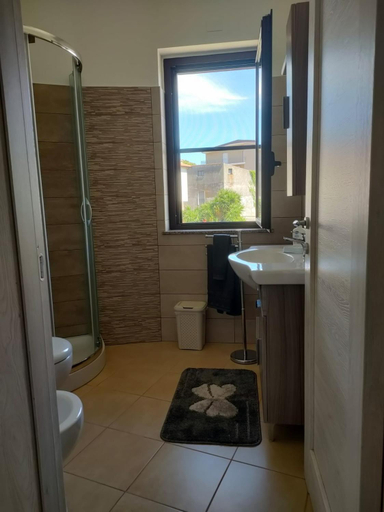 Bathroom 3, DENIA'S HOME, Catanzaro