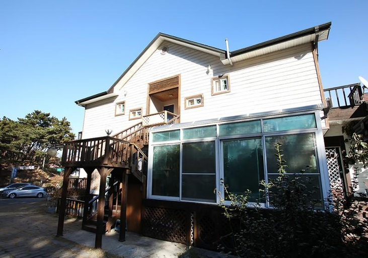 Others 5, Taean Haejoeum Pension, Taean