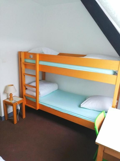 Bedroom 4, Auberge de Jeunesse HI Pontivy, Morbihan