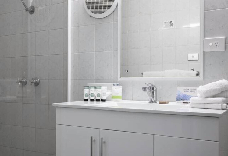 Bathroom 3