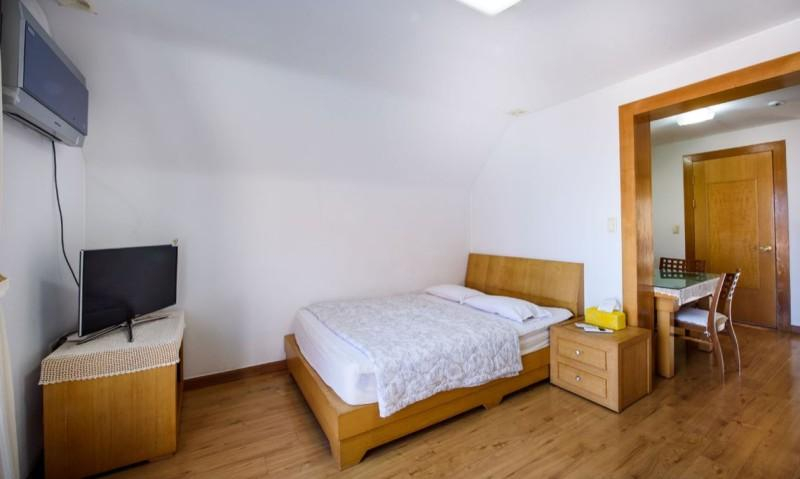 Bedroom 3, Namhae Kutenberg Pension, Namhae