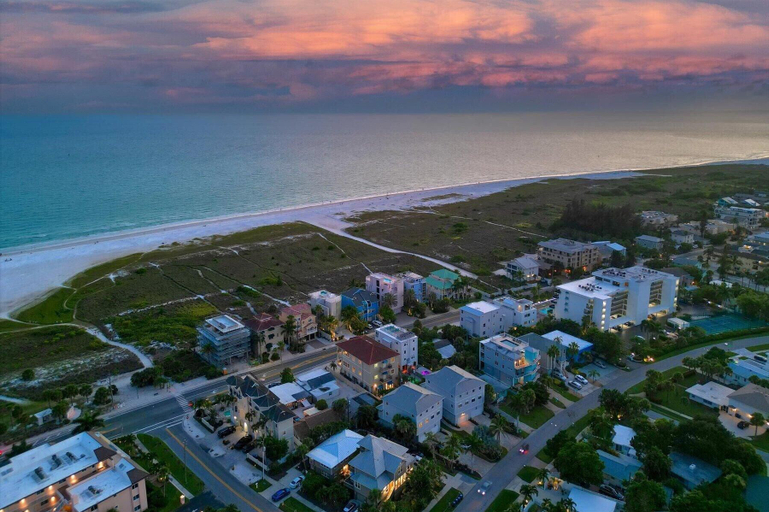 Exterior & Views 1, Ocean Vue By Beachside Management, Sarasota
