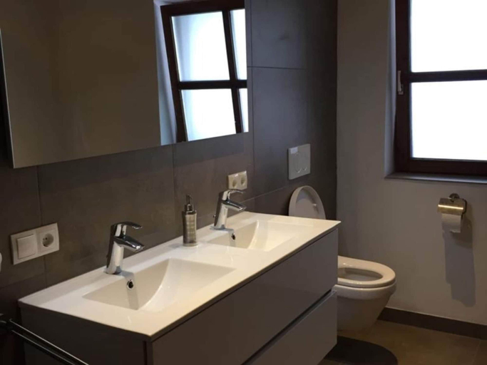 Bathroom 3, Chalet in Goldegg Near Ski Slopes, Sankt Johann im Pongau