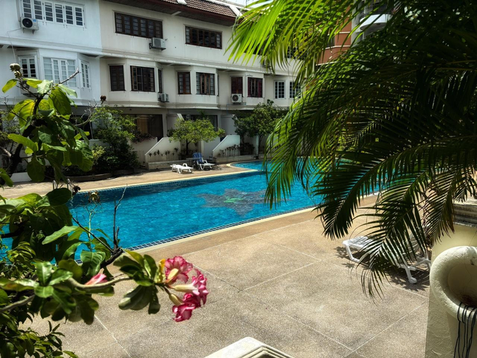 Sport & Beauty 2, Peace Pool BNB Family and Female only, Muang Chiang Mai