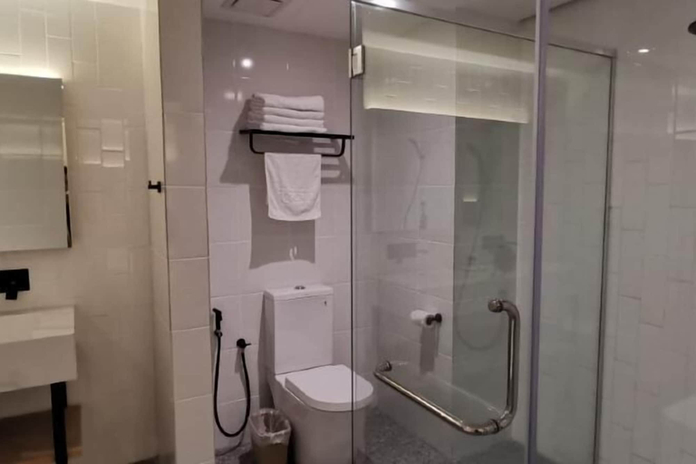 Bathroom 4