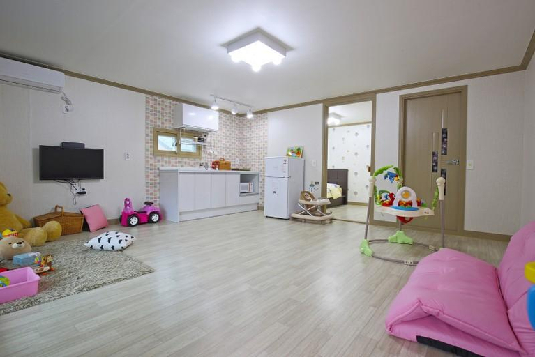 Others 4, Seongju Seastar Pension, Gimcheon