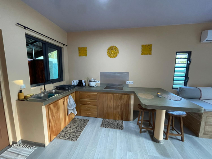 4, PUNA Lodge