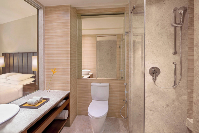 Bathroom 5, Courtyard by Marriott Hyderabad, Hyderabad