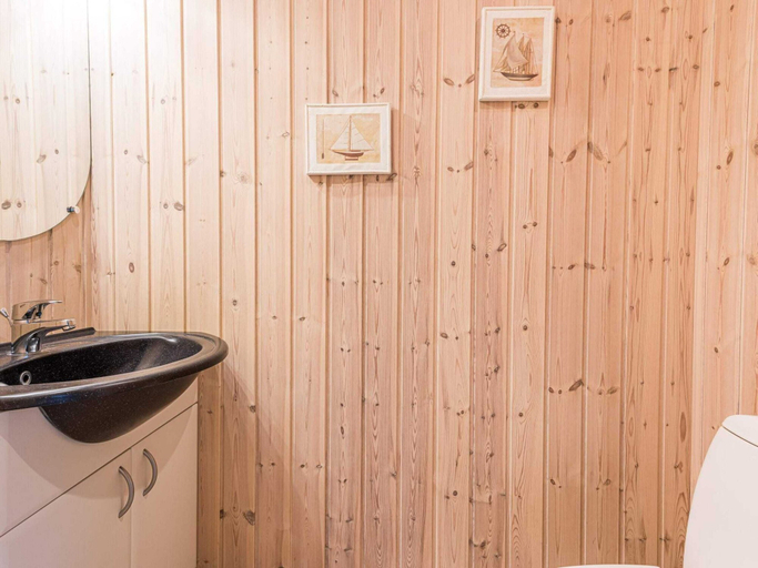 Bathroom 3, 5 Star Holiday Home in Tarm, Ringkøbing-Skjern
