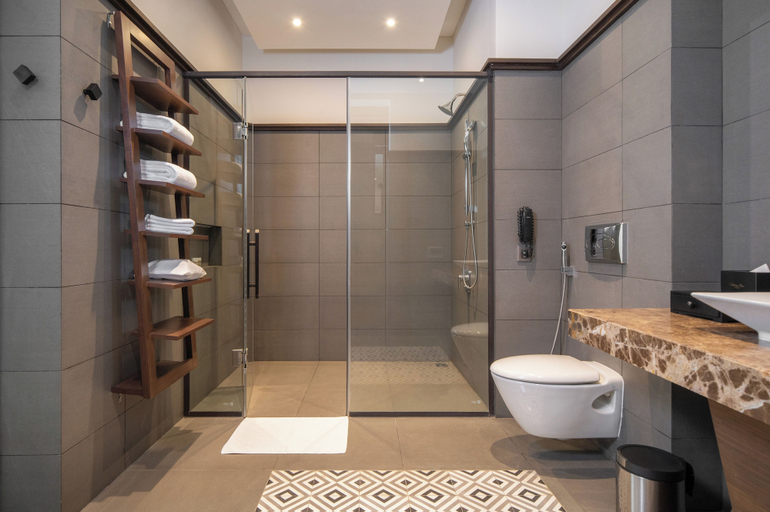 Bathroom 5, Senna Hue Hotel, Huế