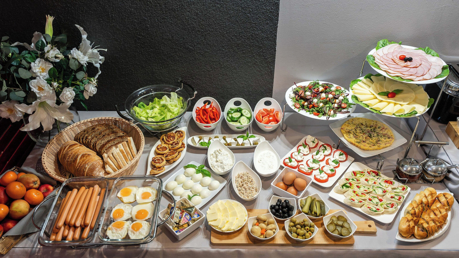 Food & Drinks 5, Hotel Delta, Kraków City