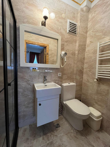Bathroom 4, Kadıköy White House, Kadıköy