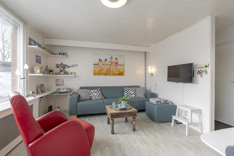 Living area 3, Attractive Holiday Home With Garden, Zijpe