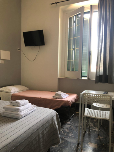 Others 3, B&B Villa Fiorita, Salerno
