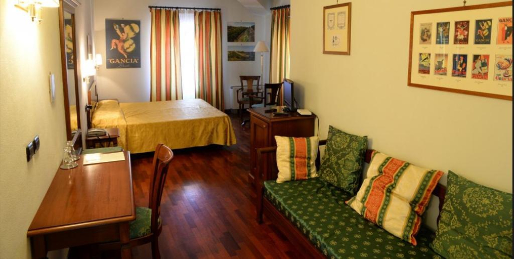Bedroom 2, Villa Chiara Hotel, Asti